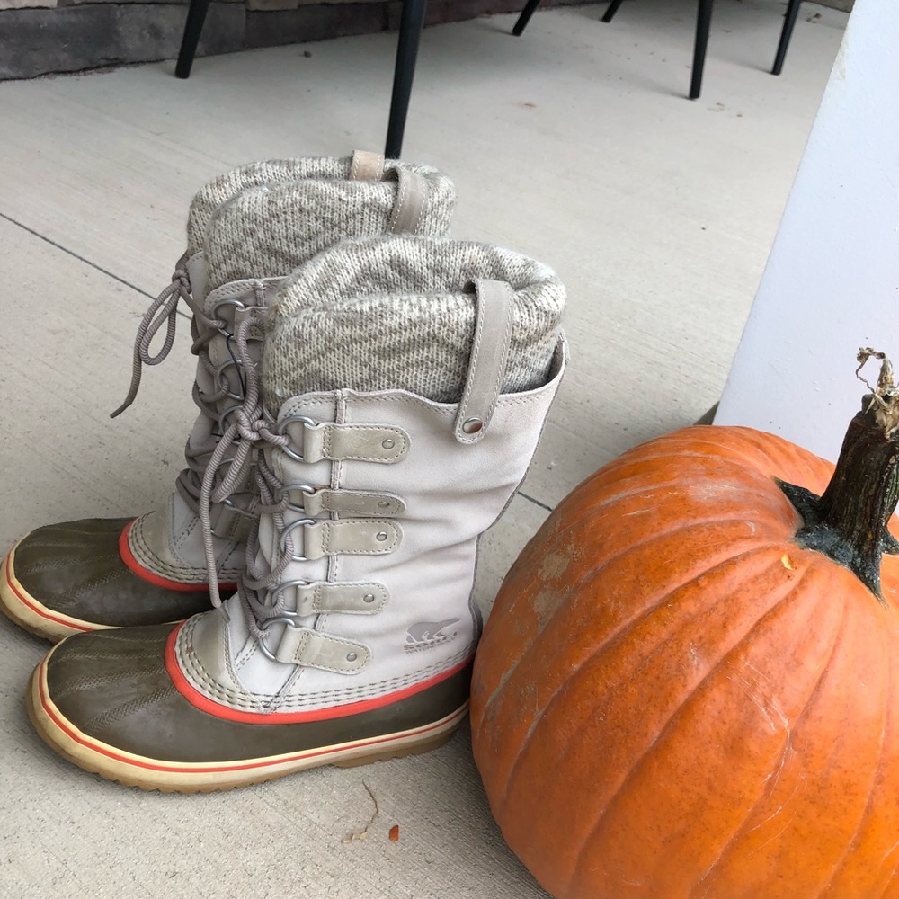 Sorel Joan of Artic boots 8.5! EUC!